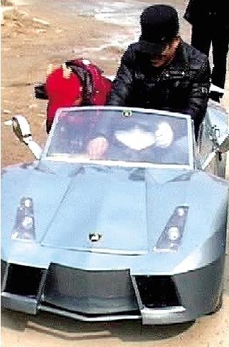 農民自制蘭博基尼跑車