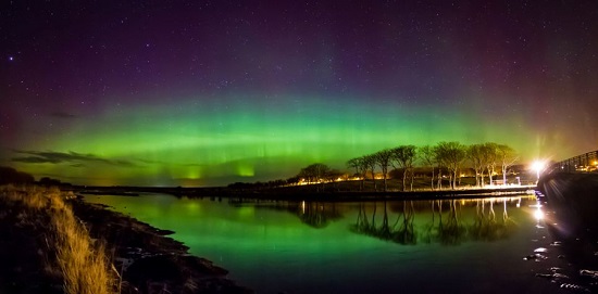 英國上空出現北極光 被波蘭攝影師拍下