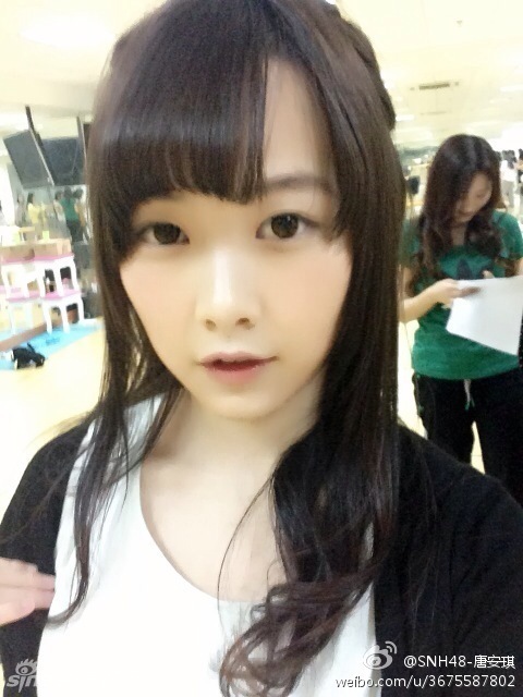 李宇春留長頭發照片