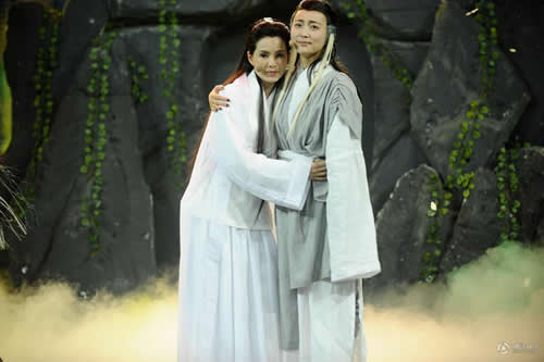 李若彤19年后再扮小龍女