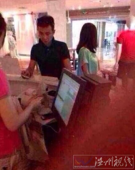 文章道歉后和姚笛逛街照片 網(wǎng)友造謠道德比文章高嗎