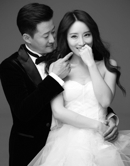 吳京謝楠結婚戒指曝光 吳京送謝楠價值千萬婚戒