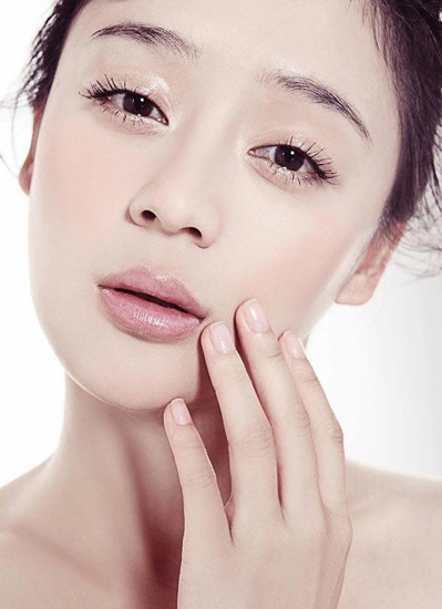 袁姍姍素顏?zhàn)儗O儷