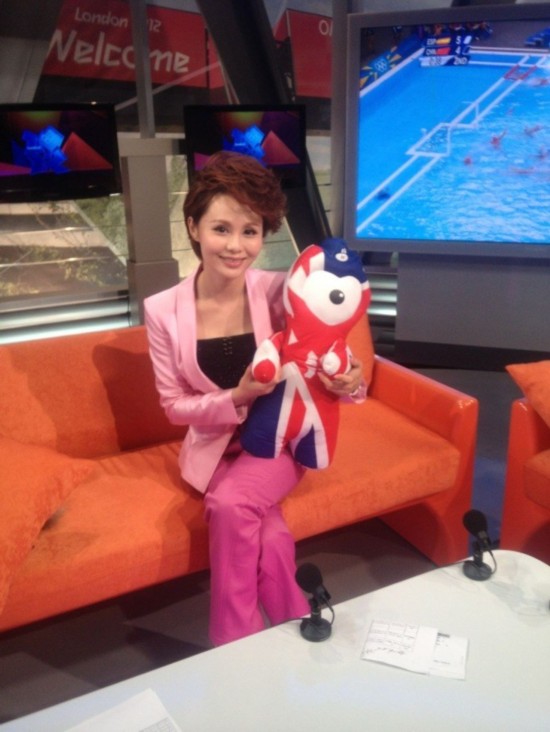 央視女主播朱曉琳圖片