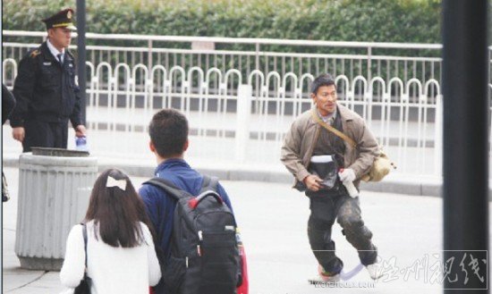 劉德華南昌火車(chē)站拍攝新片《失孤》