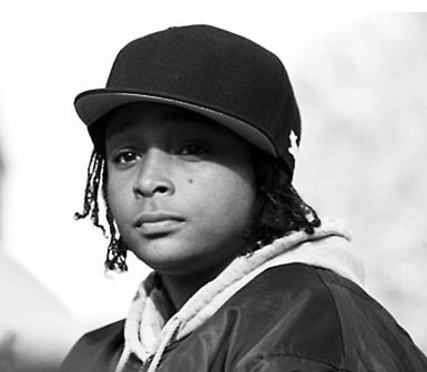 芝加哥黑幫17歲女老大斃命 14歲時為好友復(fù)仇槍殺兩人