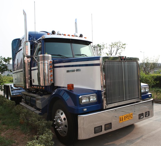 擎天柱是什么車 是美國彼得比爾特卡車