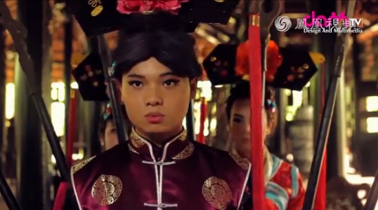 越南版還珠格格之容嬤嬤 好像也是男人扮的