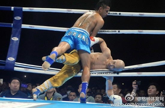 武僧一龍不敵泰國拳王