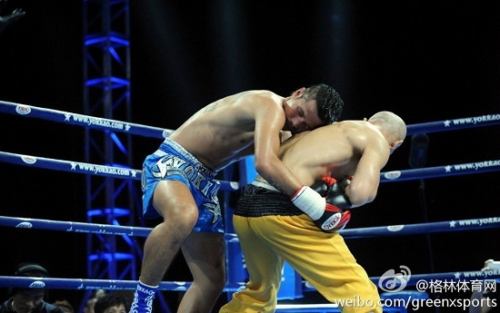 武僧一龍不敵泰國拳王