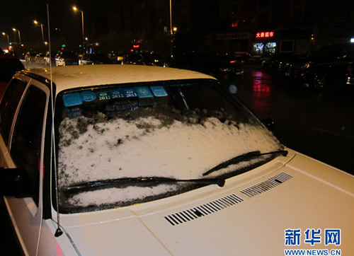 哈爾濱五月飄雪