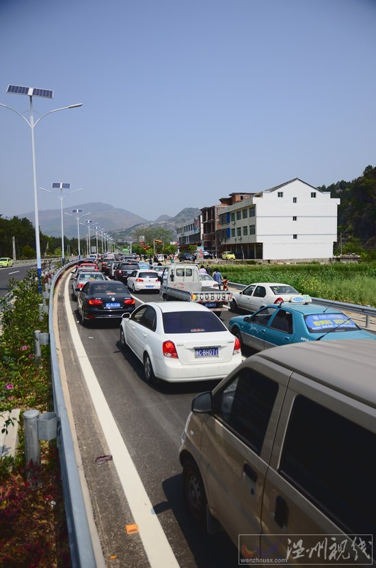 五一高速路嚴重擁堵