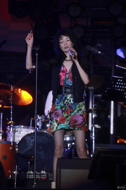 草莓音樂節張曼玉唱歌跑調