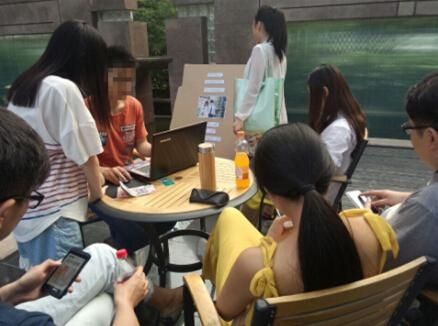 賣金秀賢合照月入過(guò)萬(wàn)