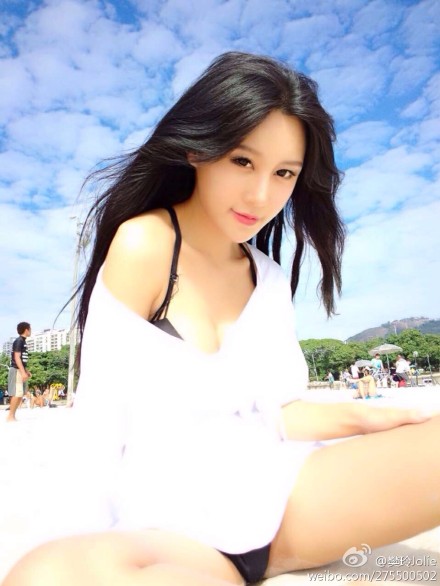 北師校花樊玲曝私照 中國足球寶貝樊玲照片