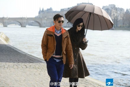 兩人在巴黎錄制節(jié)目