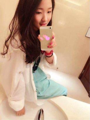 六年級(jí)的12歲小學(xué)生扮成20歲