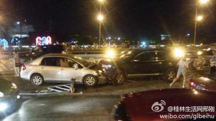 桂林解放橋車禍