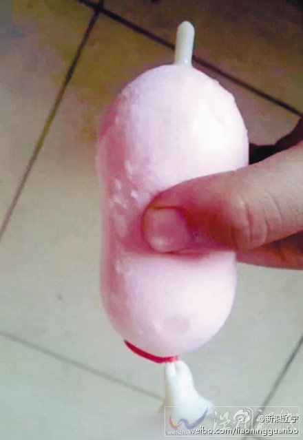 雷人安全套雪糕 沈陽街頭雪糕形似安全套
