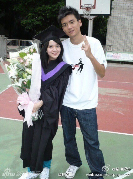 郭采潔畢業(yè)照