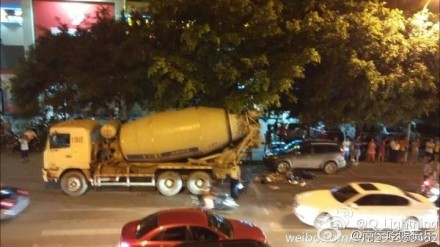 南寧市區望州南路車禍