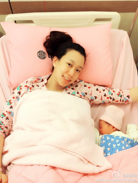 吳辰君生的是女孩