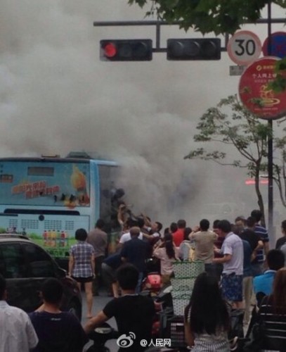 7月5日杭州7路公交車起火
