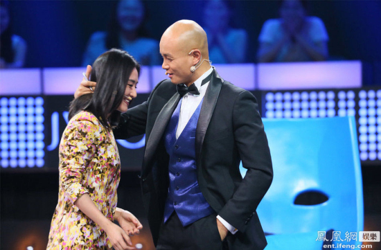 樂嘉欲強(qiáng)吻謝娜遭拒