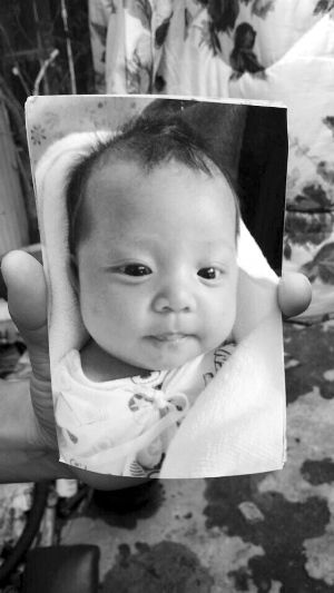 兩個月大女嬰兒家中熟睡被偷走