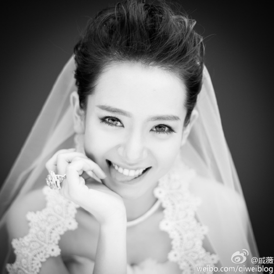 李承鉉戚薇結婚照