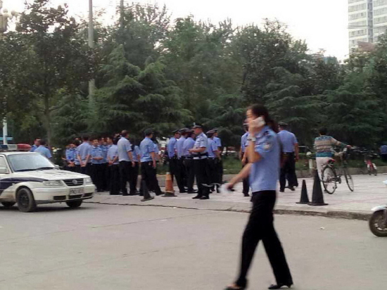 藍翔副校長率眾打架