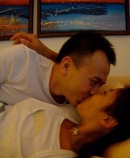 劉濤老公曬劉濤激吻照