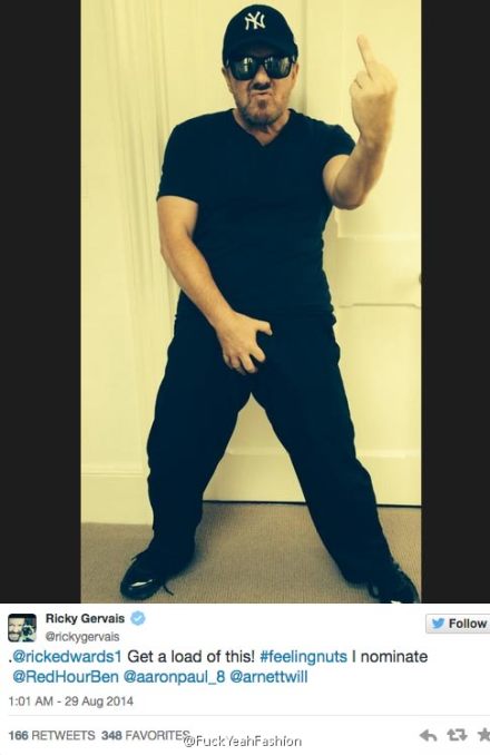 老外又興摸蛋挑戰(zhàn)來關(guān)注男性健康