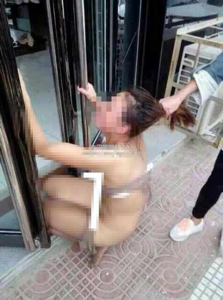 小三被當(dāng)街扒光遭群毆