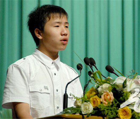 抗震小英雄涉嫌詐騙