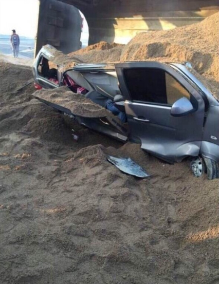 山東蓬萊機場車禍