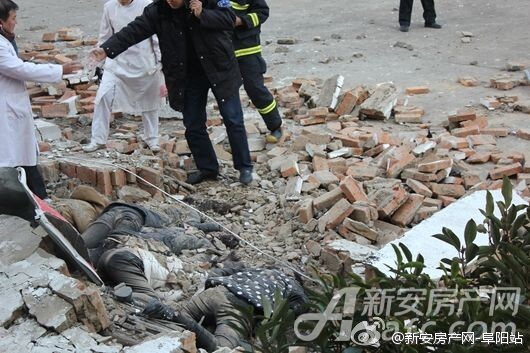 淮北同仁中學圍墻倒塌造成5名女學生死亡1人受傷