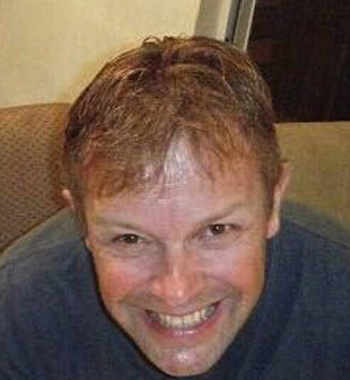 該男子被指虐待中國養女