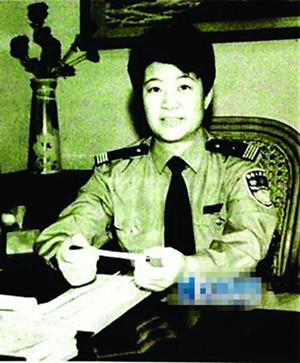 深圳權(quán)色女局長安惠君