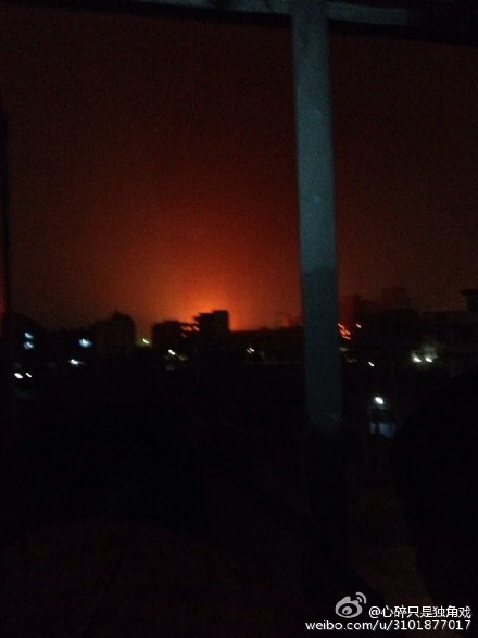 從遠處都可以看到大火的火光