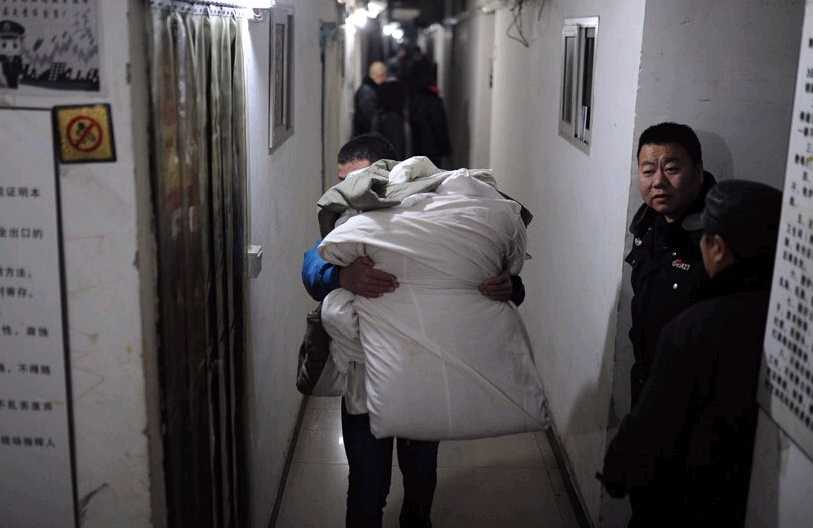 北京房主將干魚池挖成170多間地下室出租