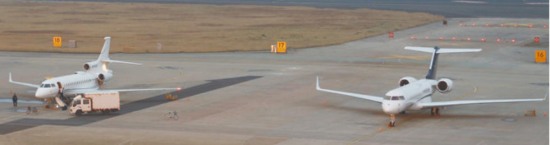 溫州老板徐宇坐飛機(jī)參加同學(xué)會(huì)