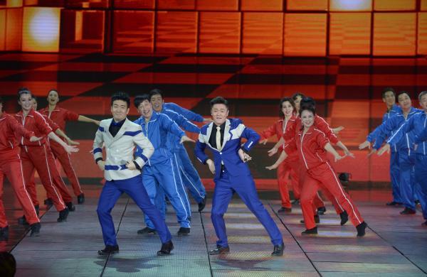 總局推12套廣場舞:小蘋果舞步將統(tǒng)一