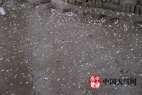 甘肅多地遭遇冰雹