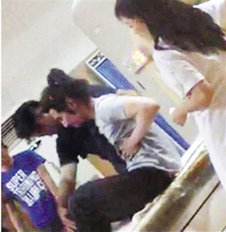 趙又廷拍戲意外受傷