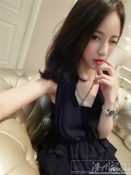 王思聰90后校花戀情曝光