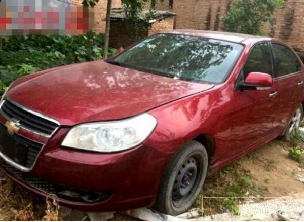 幼童在車(chē)?yán)餆崴? /><br />
幼童在車(chē)?yán)餆崴?/p>
<p>　　8月17日，在江蘇省宿遷市宿城區(qū)又發(fā)生一起幼童在車(chē)?yán)餆崴赖谋瘎。幻?歲的男童和一名2歲的女童被困在車(chē)內(nèi)熱死，而在事發(fā)前家人已經(jīng)找了他們5個(gè)小時(shí)。</p>
<p>　　在17日中午11點(diǎn)左右，孩子的媽媽突然發(fā)現(xiàn)在家門(mén)口的兩個(gè)孩子不見(jiàn)了。孩子?jì)寢尩牡谝环磻?yīng)可能被壞人抱走了，于是馬上叫上親友一起去邊上找。在找了幾個(gè)小時(shí)后，還向當(dāng)?shù)鼐綀?bào)警。</p>
<p>　　大家就一直忙著去外面找，一直找到下午4點(diǎn)多。這時(shí)孩子的一個(gè)親戚看到門(mén)口有一輛車(chē)子，他就隨手拉開(kāi)了車(chē)門(mén)，就發(fā)現(xiàn)兩門(mén)失蹤的幼童躺在車(chē)上一動(dòng)不動(dòng)。孩子的媽媽把兩歲的小女孩抱下來(lái)時(shí)，孩子渾身都是水。</p>
<p>　　孩子的父母馬上把孩子送往醫(yī)院搶救，但是在孩子送到醫(yī)院時(shí)已經(jīng)沒(méi)有生命特征，經(jīng)檢查確認(rèn)，兩名幼童都是因?yàn)橹惺顭崴赖摹?/p>
<p>　　http://www.f0574.cn/weather/taifeng/</p>　　本文“”來(lái)源：http://www.f0574.cn/news/shehui/60245.html，轉(zhuǎn)載必須保留網(wǎng)址。
<p class=