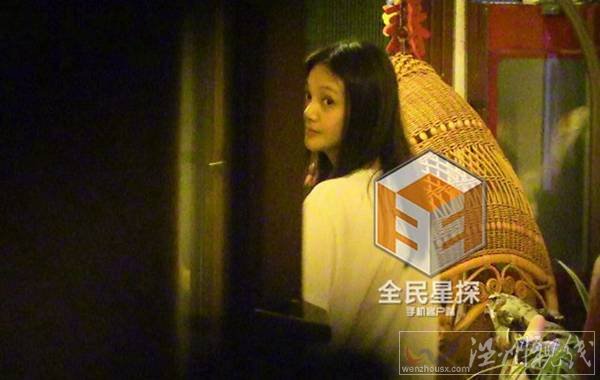 胡彥斌在鄭爽家中吃飯照片