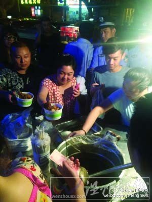 南京最牛路邊炒飯走紅