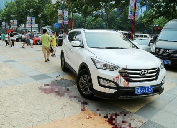 男童遭汽車碾壓